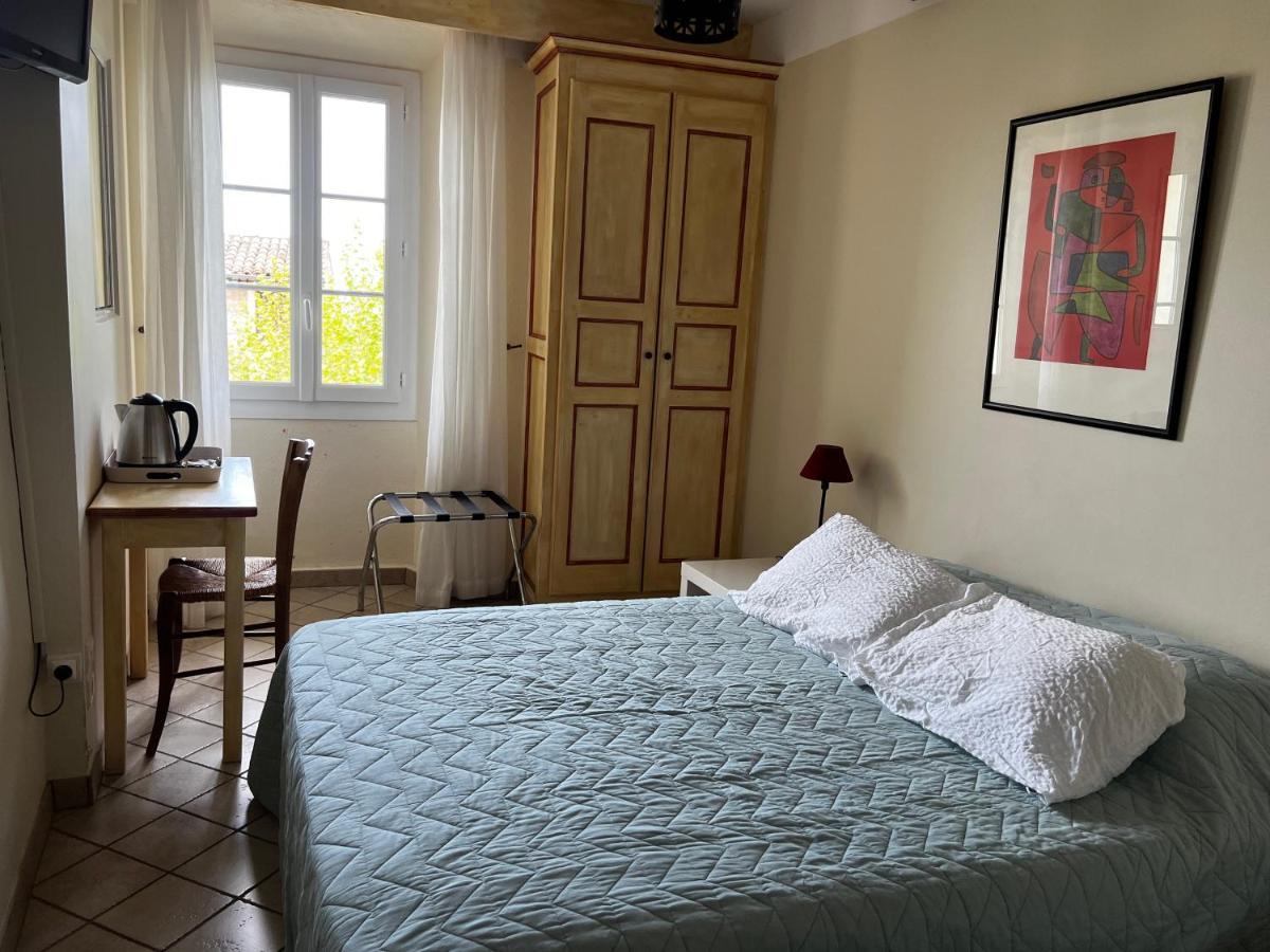 Le Vieux Chateau 艾吉纳 外观 照片