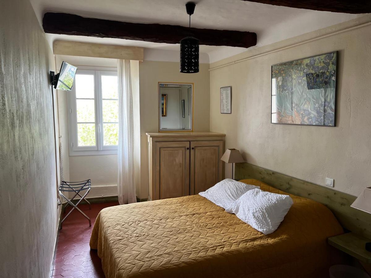 Le Vieux Chateau 艾吉纳 外观 照片