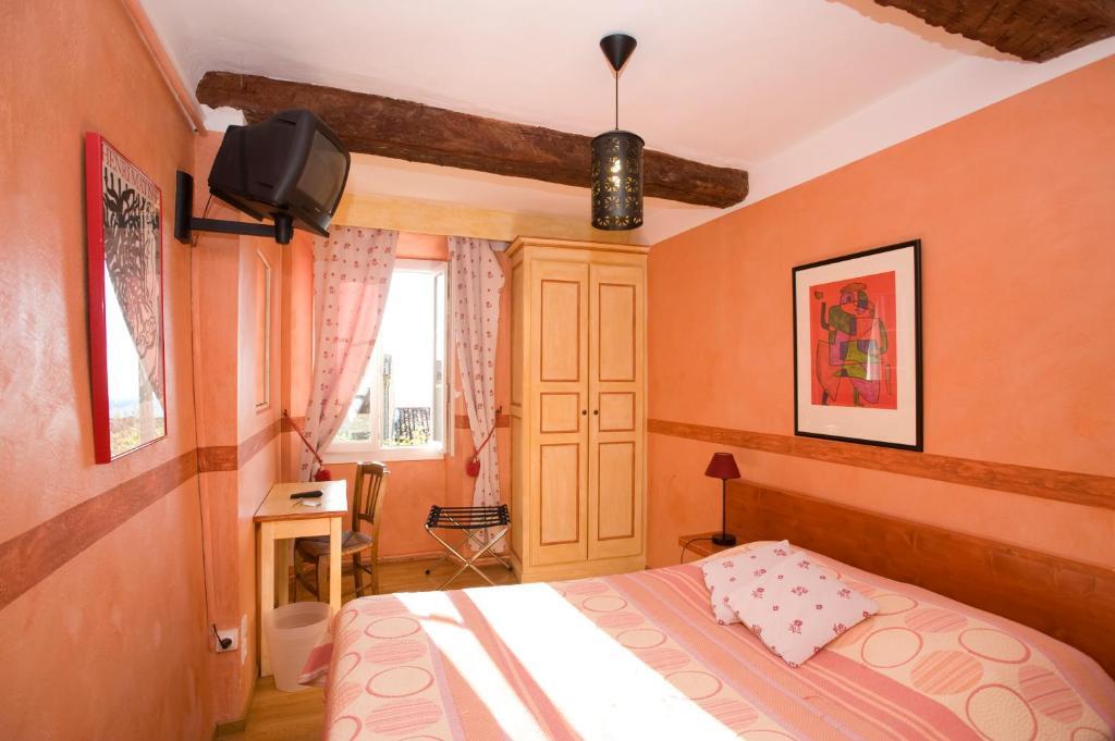 Le Vieux Chateau 艾吉纳 外观 照片